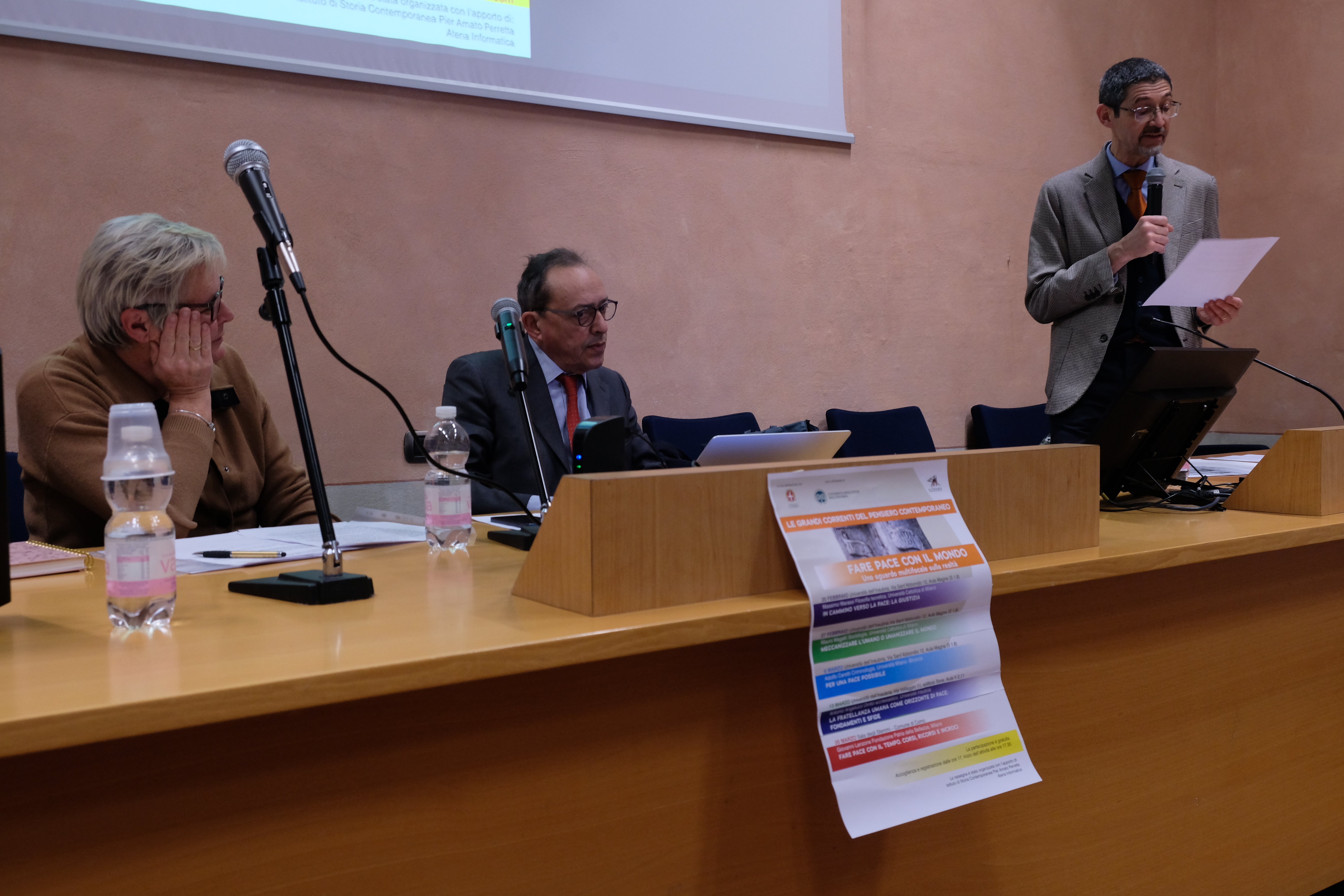 Rassegna - Fare pace con il mondo