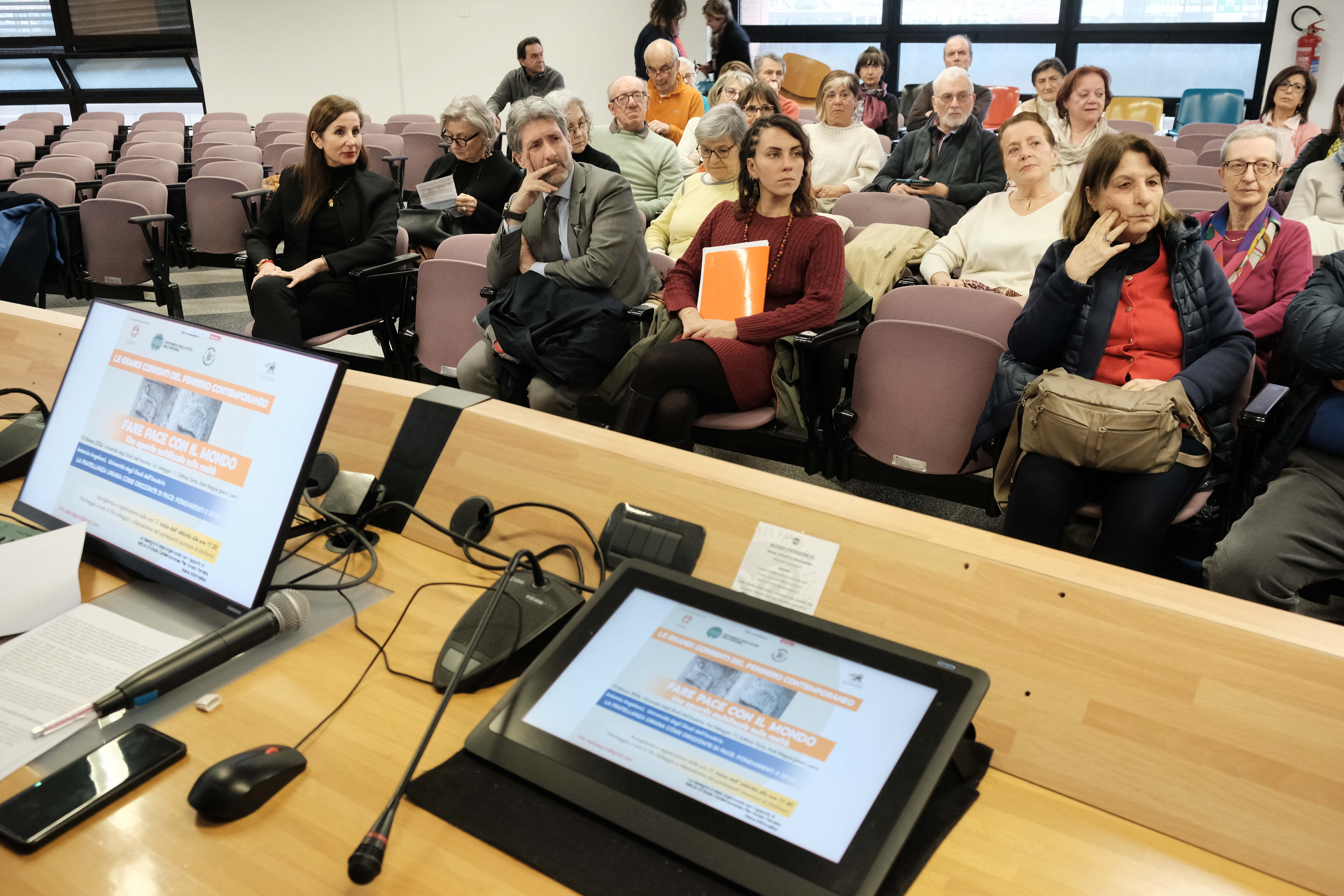 Rassegna - Fare pace con il mondo