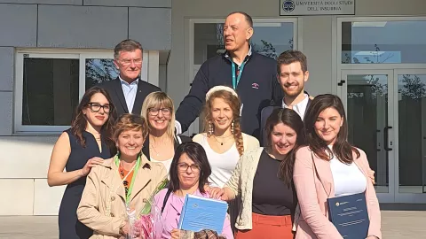 Foto di gruppo Convegno Master Infermieristica Ostetricia