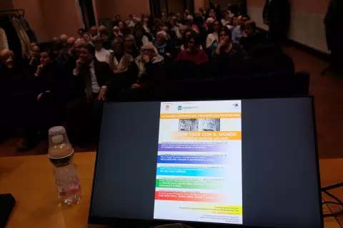 Rassegna - Fare pace con il mondo