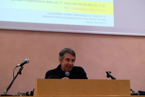 Rassegna - Fare pace con il mondo