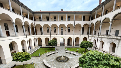Chiostro di Sant'Abbondio, Como