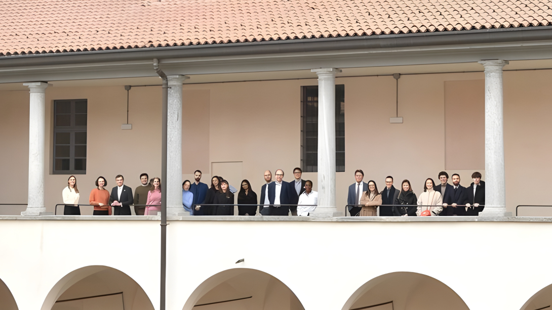 Gruppo Silvia Marino - Chiostro