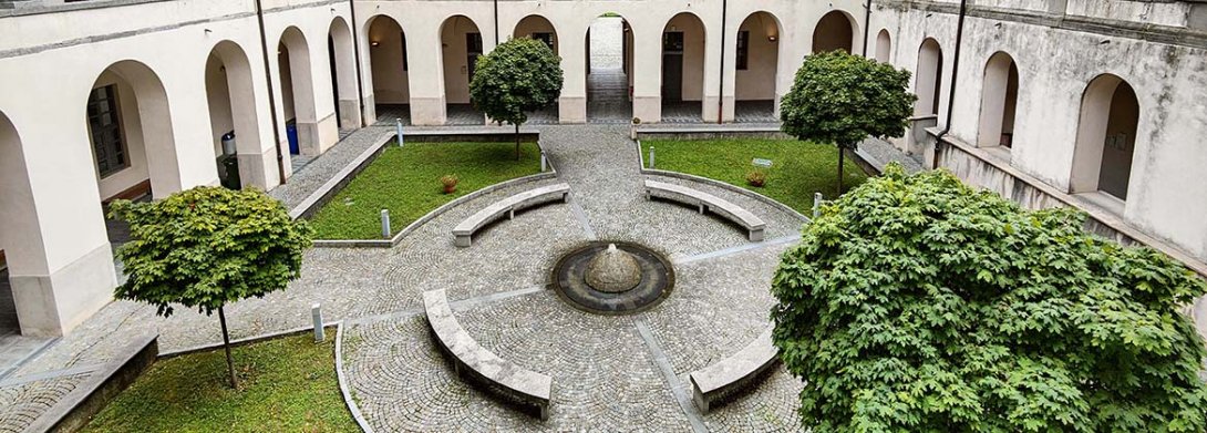 Chiostro di Sant'Abbondio