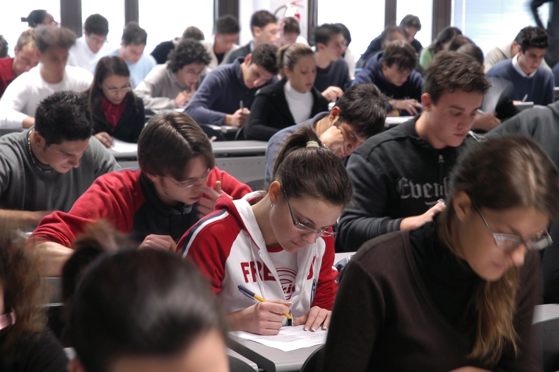 Studenti in aula - ESEMPIO SENZA AUTORE/LIBERATORIE - NON USARE